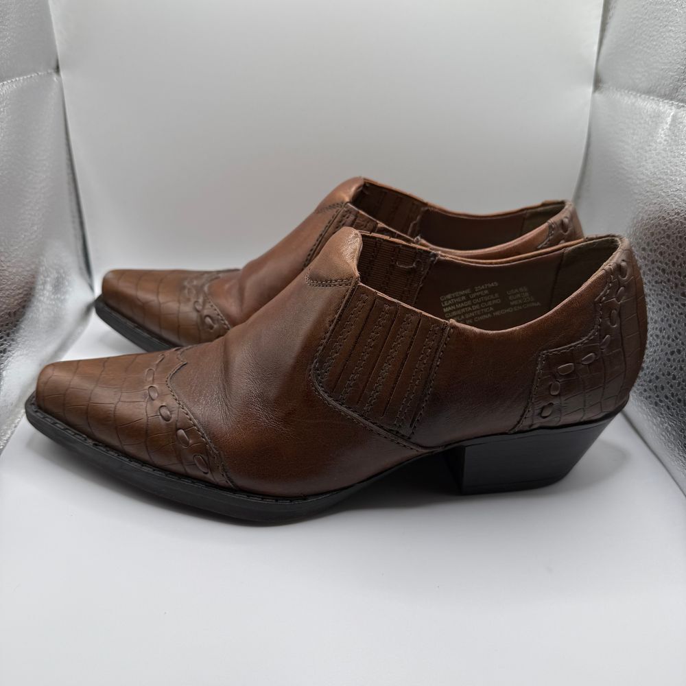 Earth Spirit Cheyenne Western Ankle Boots‎ Brown Leather Pointed Toe Slip On 6.5